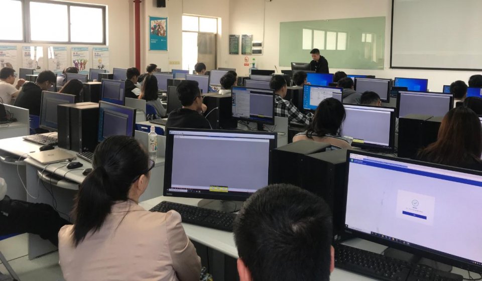 2022年女生就业率最高的十大专业,4大热门专业出炉毕业堪比铁饭碗