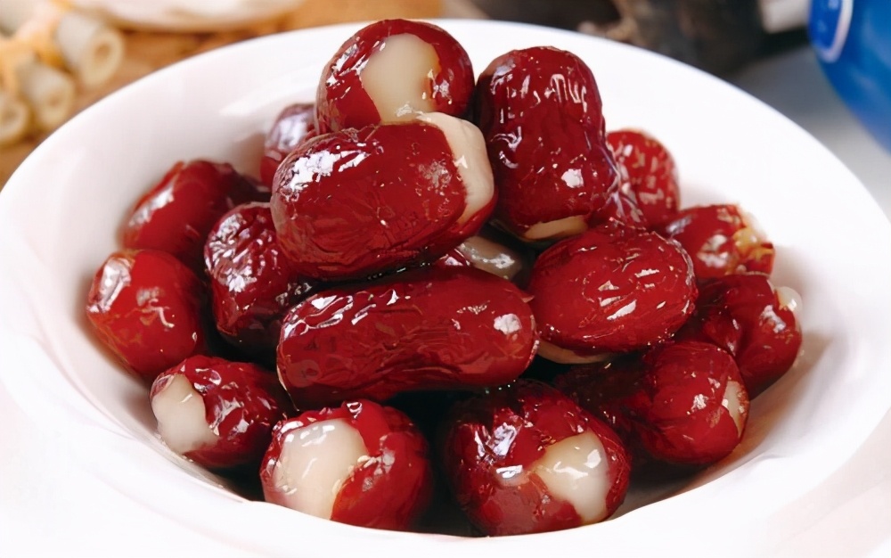 怎样煮鲜枣更甜又好吃,解锁红枣新吃法三蒸三晒软糯香甜