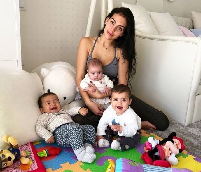 C罗大战梅西！这次字幕罗又赢了，5-3完胜这一点梅西差远了