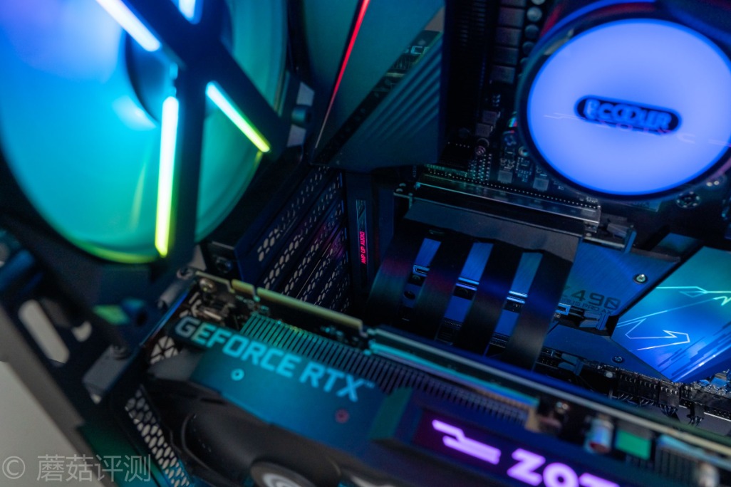 技嘉z490aorusproax主板多大,技嘉z490aorusproax是超级雕吗