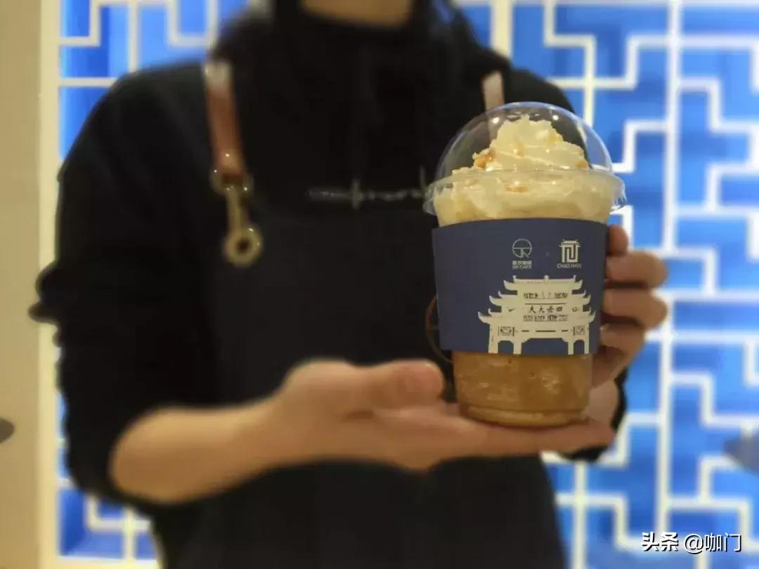 80%复制星巴克，我在三线小城开了4家咖啡馆