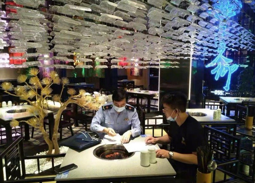 明星开火锅店翻车,明星开火锅店老是翻车