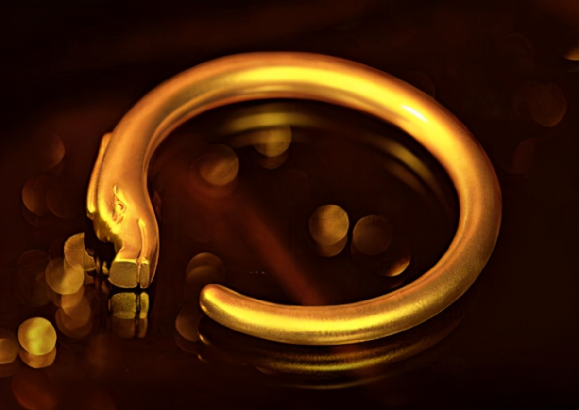 光面手镯与古法手镯有什么区别,古法手镯与普通手镯价格相差多少