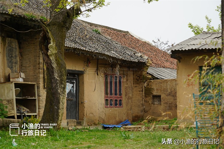 瑗垮畨绉﹀箔灞辨按椋庢櫙,瑗垮畨绉﹀箔灞辫剼涓嬬殑鍙ゆ潙