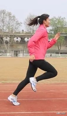 正确的跑姿掌握这五点,为什么跑姿不对
