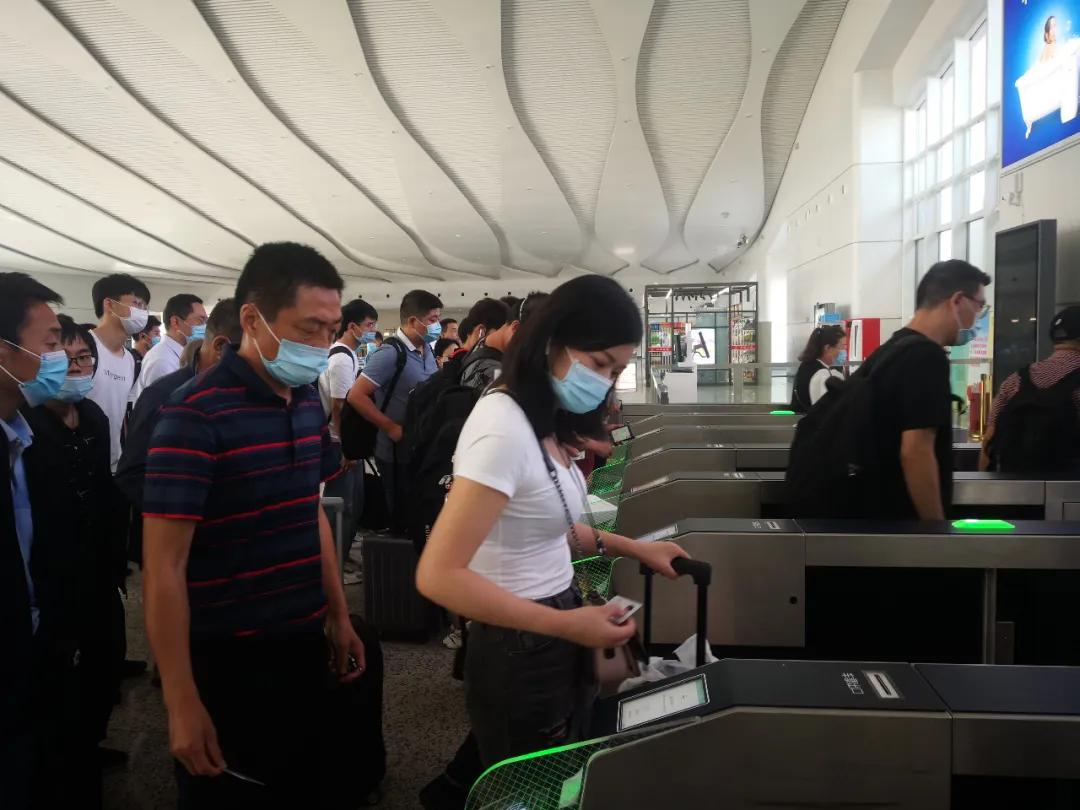 港城市郊铁路进展,港城铁路