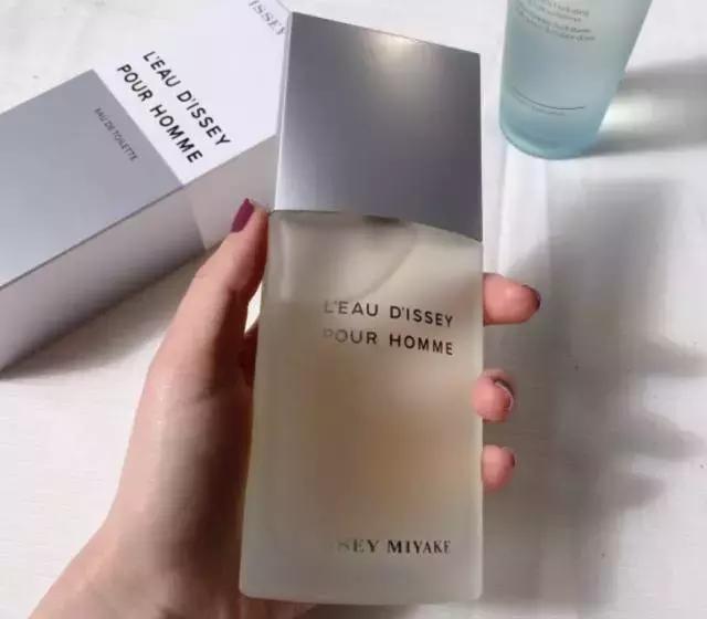 告诉你用哪款香水,喜欢大海的朋友