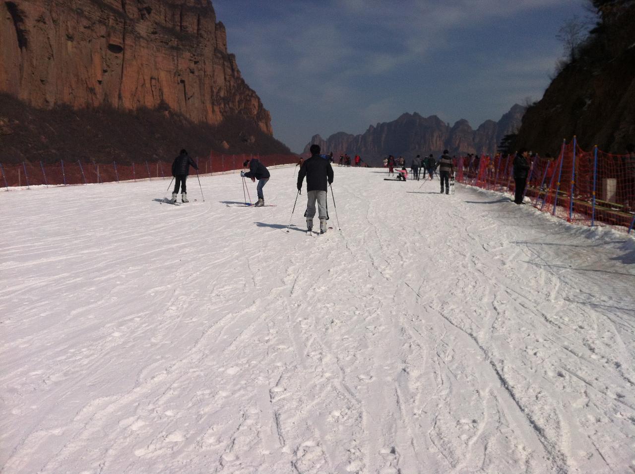 人间仙境七步沟,七步沟风景区石马崖