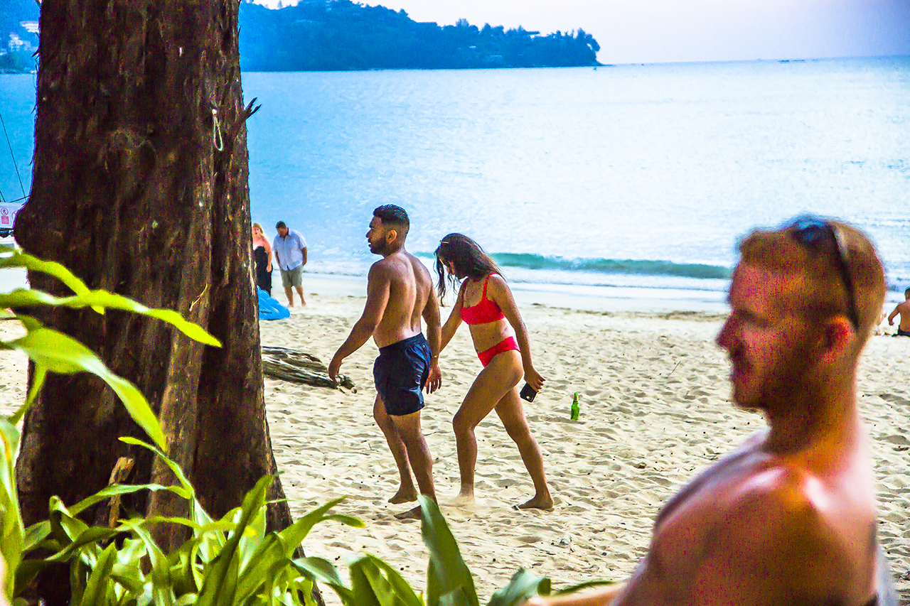 泰国旅游都是中国人,泰国普吉岛中国人多吗