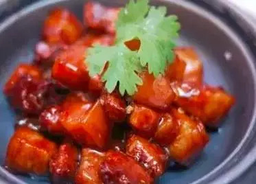 夜啤酒比较有特色的菜品,啤酒系列的菜品有哪些特点