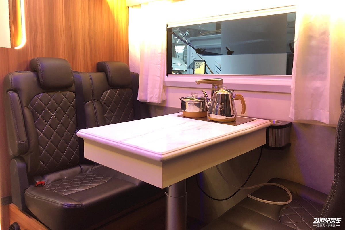 平头轻卡c型房车跃进,详解上汽跃进H500轻卡房车