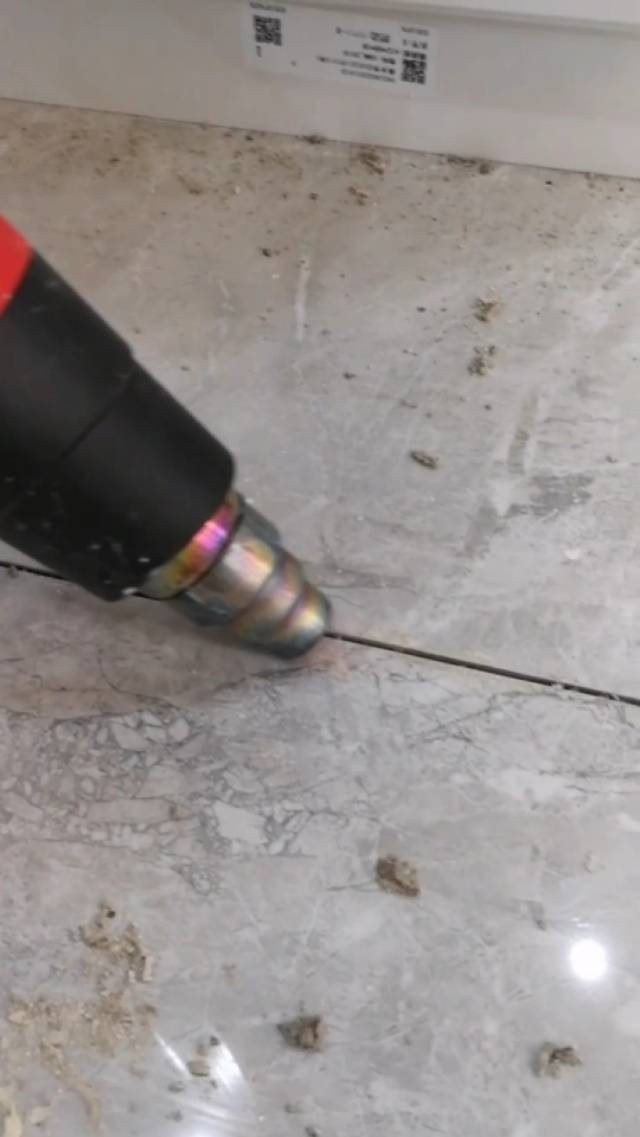 美缝瓷片贴完做还是最后做,美缝师傅给做的美缝不好怎么办