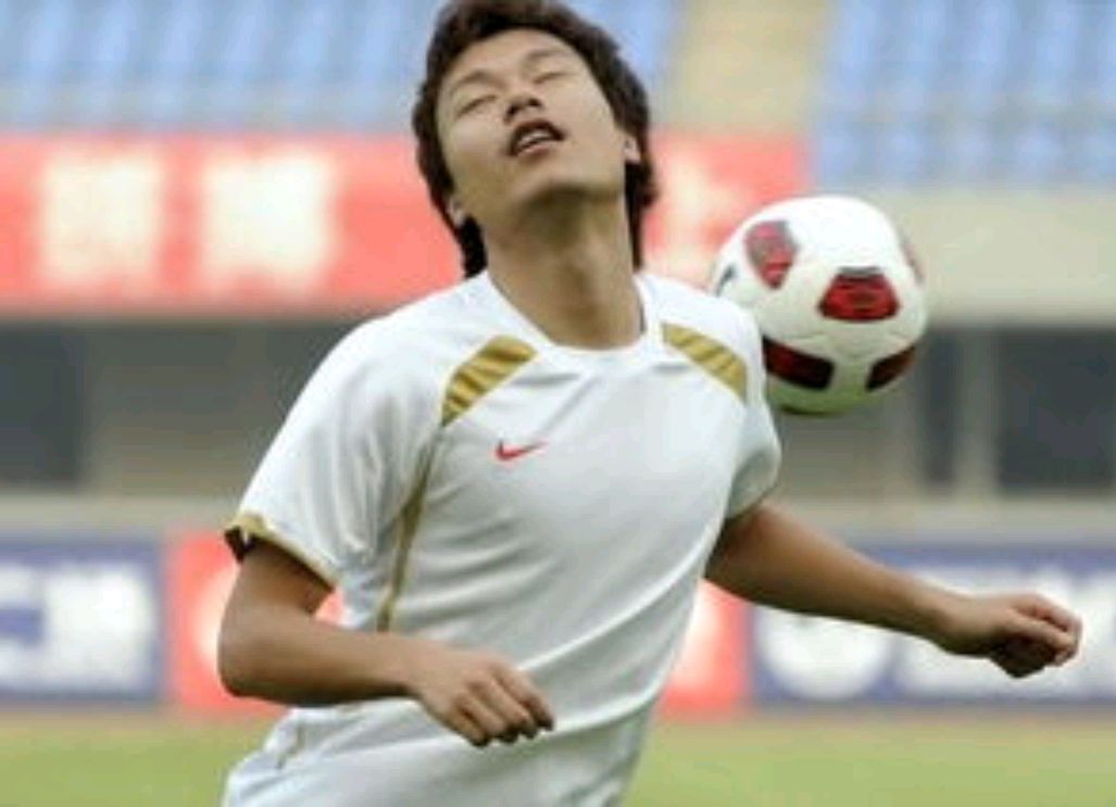 美女足队长再谈男女平等，郜林一句话秒替FIFA解围