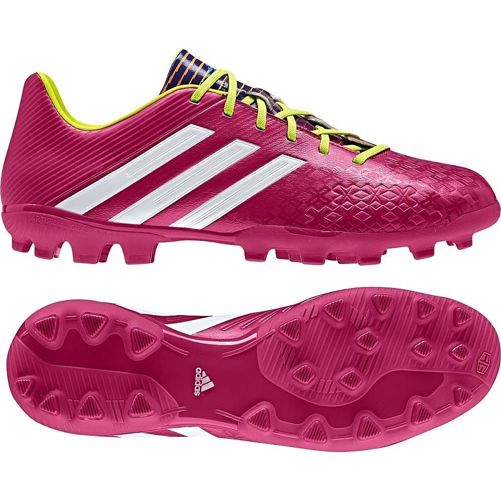 要为中国足坛做出自己的贡献,要为中国足球发展而努力