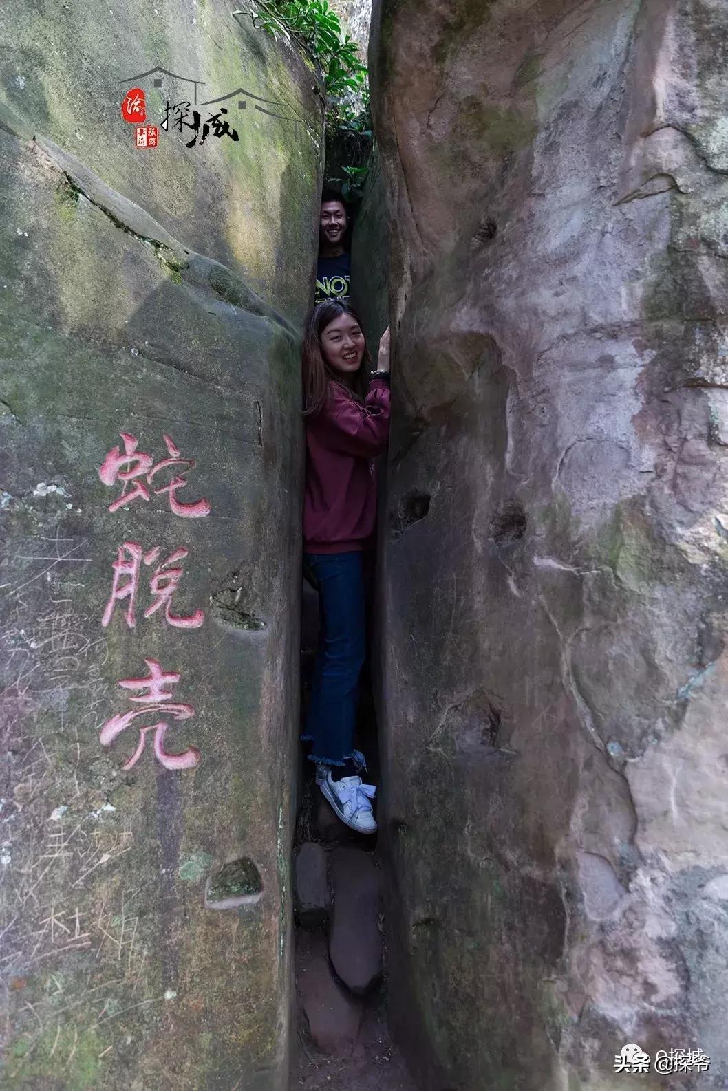 重庆爬山推荐险峻,重庆峭壁悬崖景区