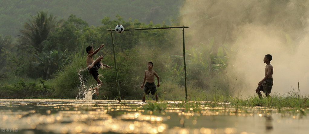 人到中年踢球特点,人到中年坚持踢球