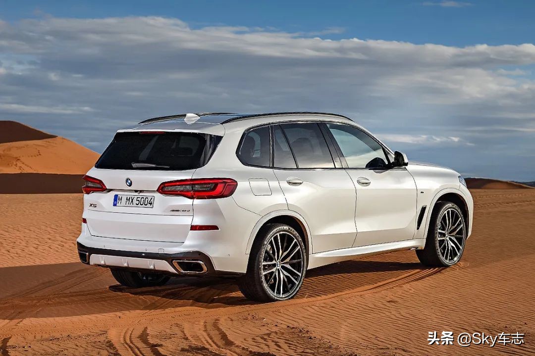 两辆宝马多少钱,宝马两厢车最便宜的车多少钱