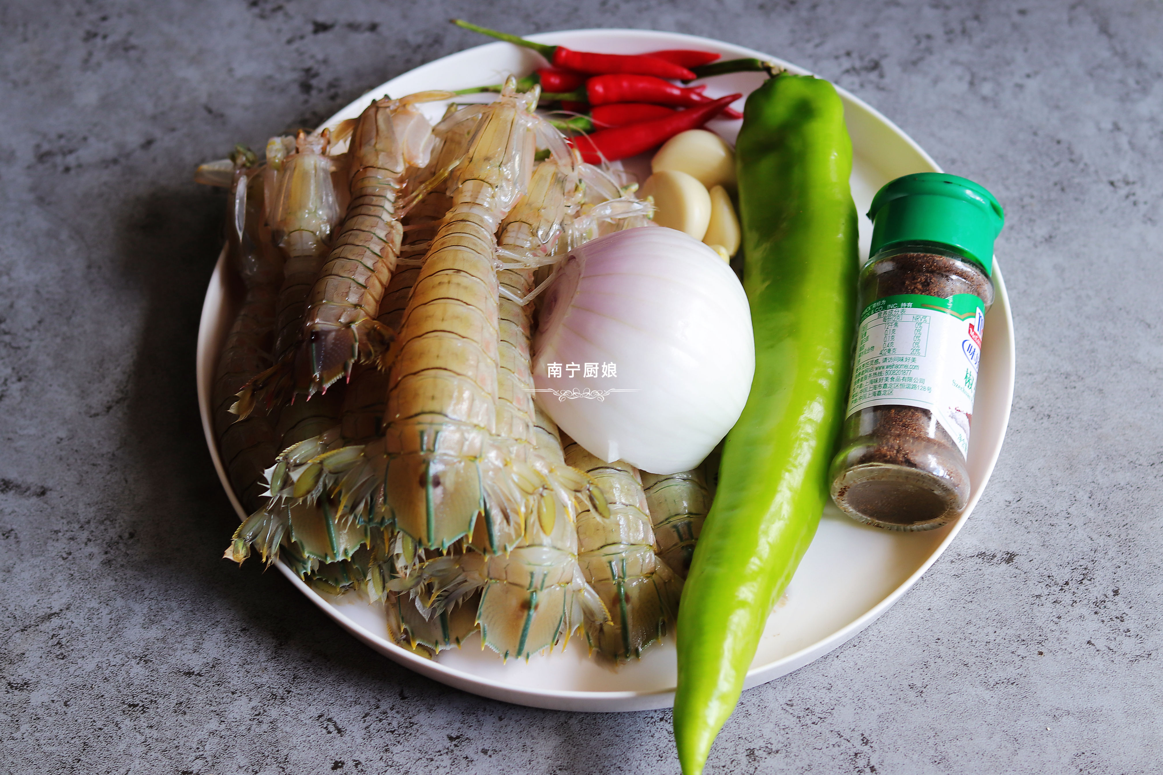 皮皮虾需要炸几分钟才能做椒盐虾,椒盐皮皮虾怎么才能炸得酥脆