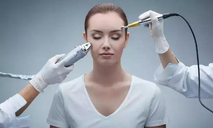 粗毛孔见光“死”？近距离颜值杀手