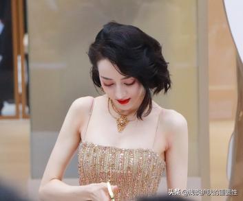 维生素e乳可以解决皮肤干燥吗,脸干燥起皮紧绷发红用维生素e