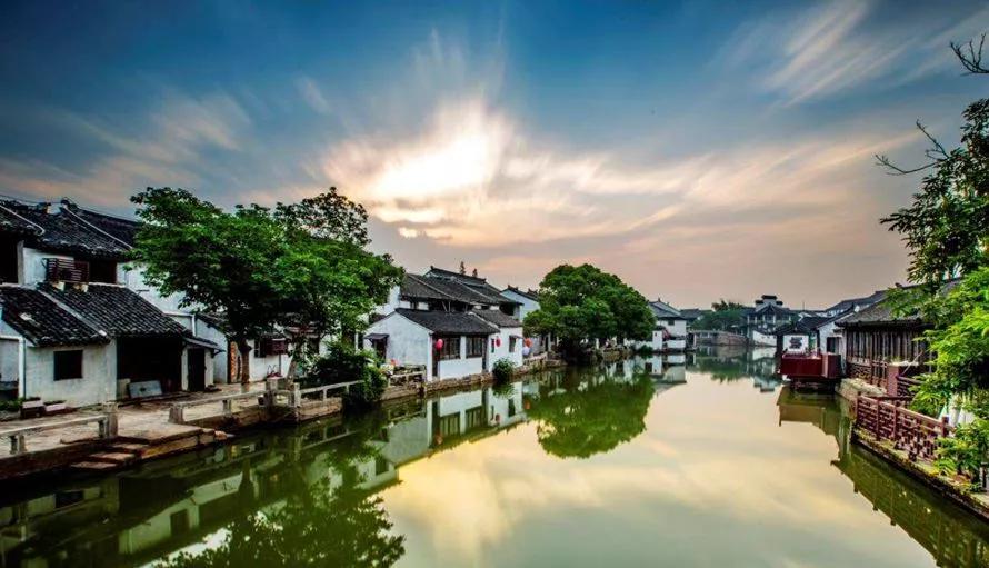 乌镇现在还值得去吗,乌镇是否值得去