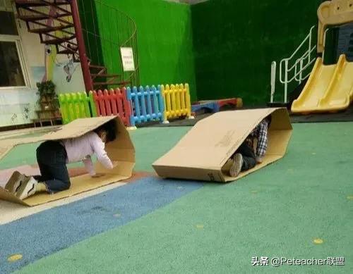 如何用废纸箱子做体育器材视频,如何用废品制作体育器材