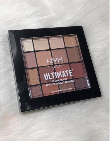 学生党平价眼影盘多色拼多多,实用系低饱和眼影盘平价推荐