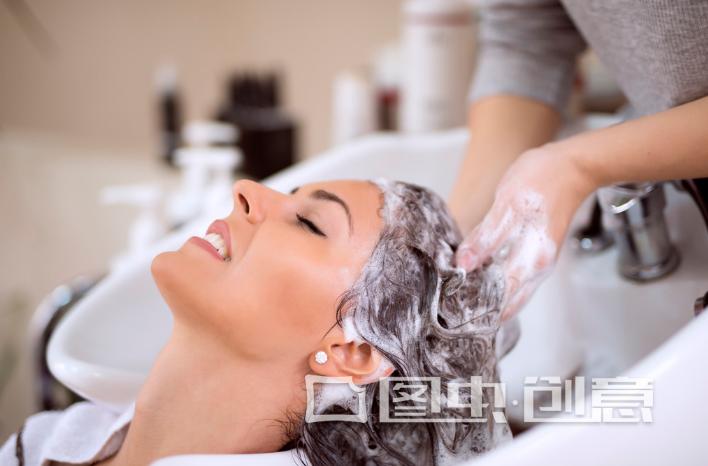 保持头发浓密的秘方,什么方法可以让头发变得浓密