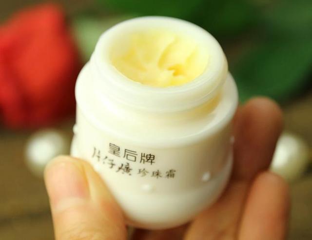 女人适合哪些牌子的护肤品,女人必备大品牌护肤品清单