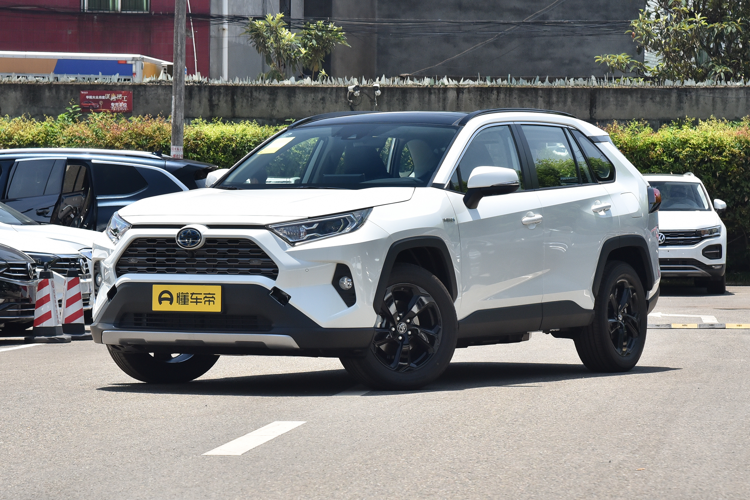 全新rav4荣放重度四驱评测,配四驱的国产suv有哪些