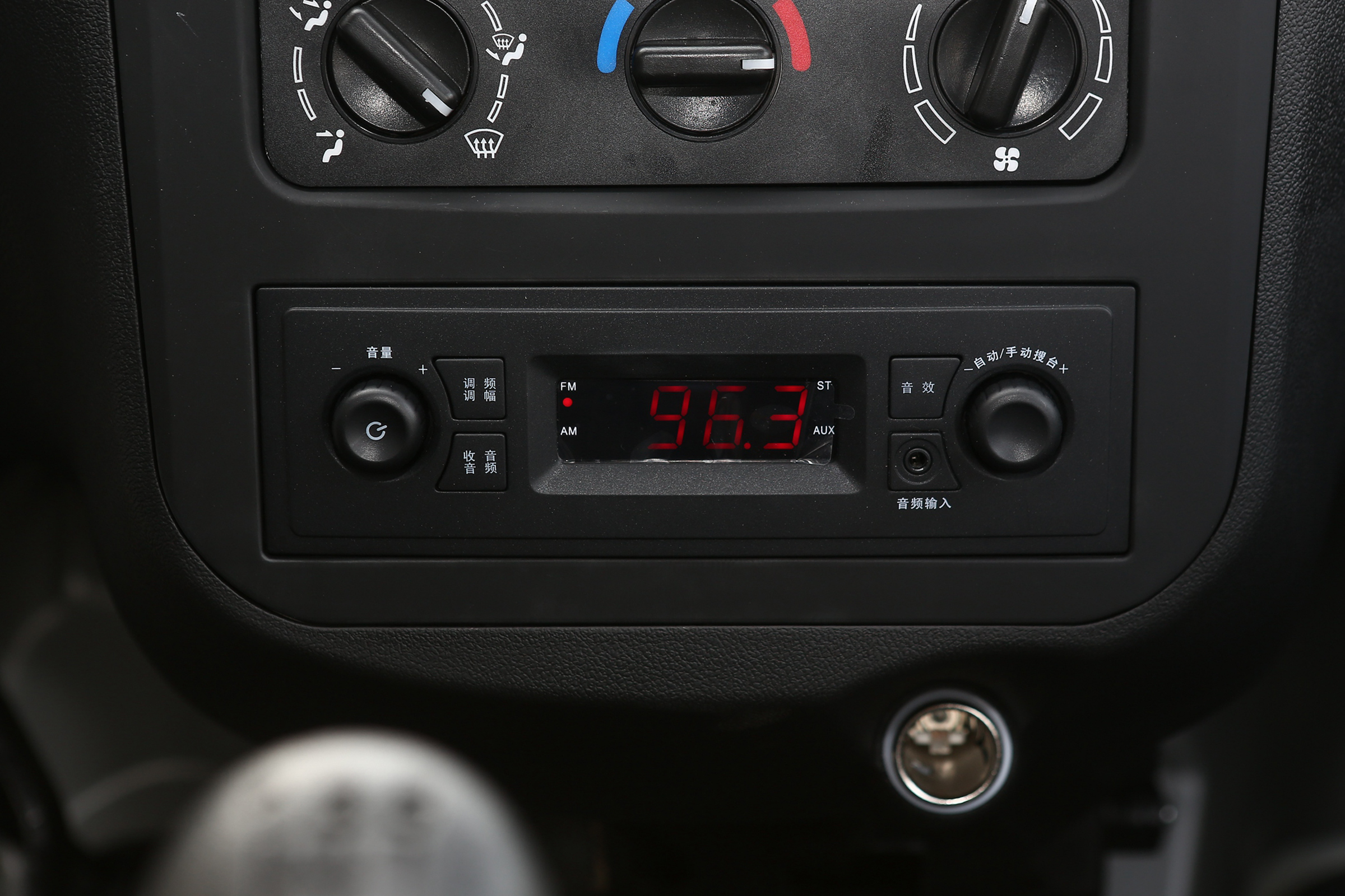 24款全新五菱之光,4万左右的后驱车