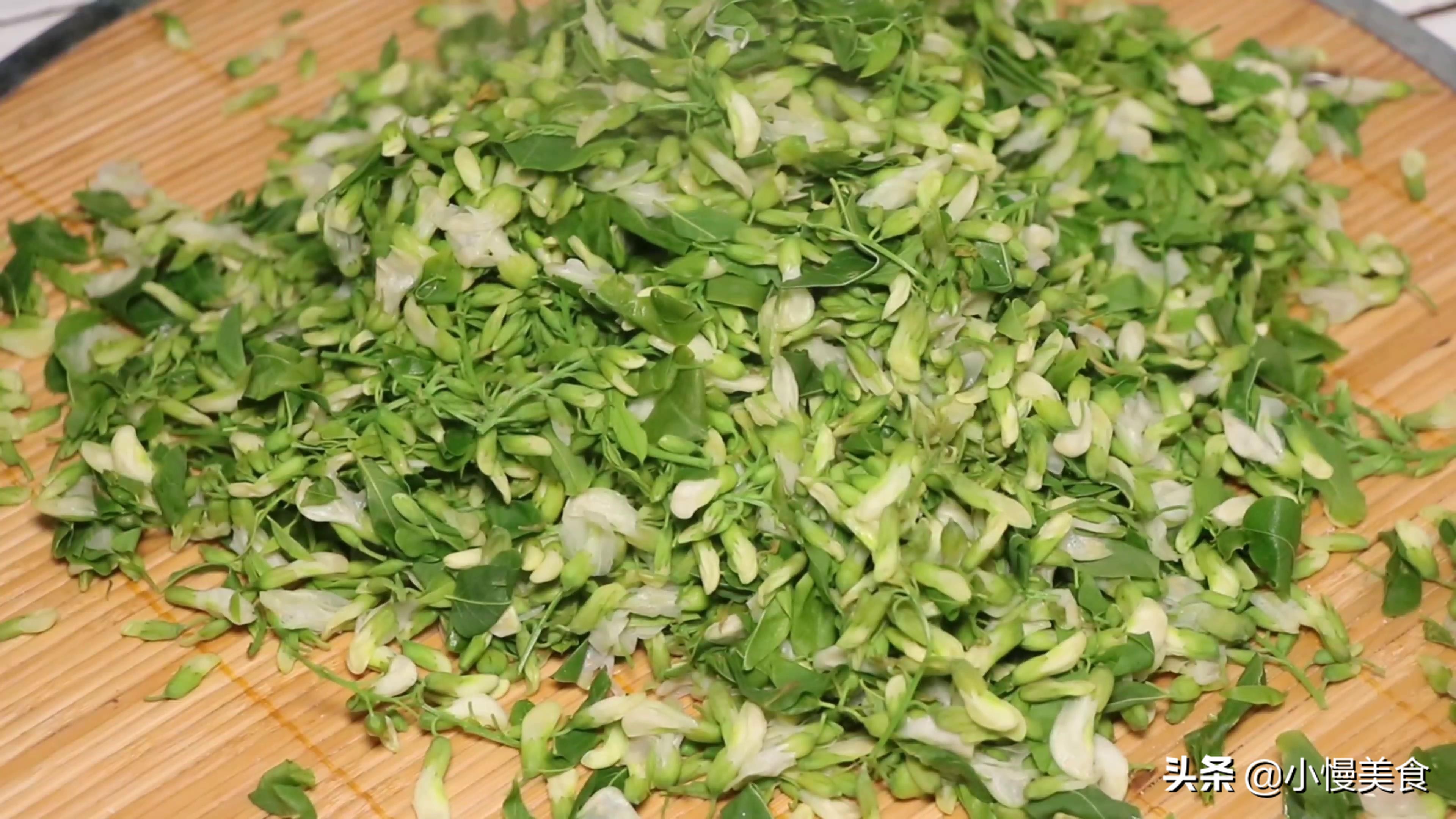 槐花用盐腌冷冻怎么保存一年,槐花怎样保存才放得久又新鲜