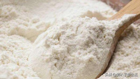 做馒头用什么面粉好？简单几步做出好吃的发面馒头，个个松软饱满