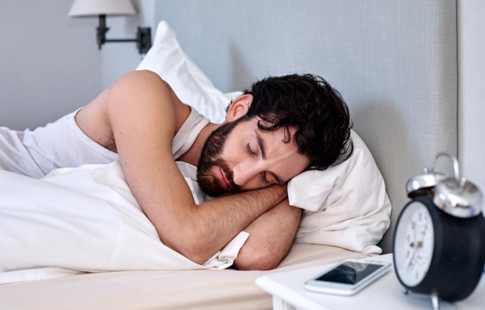 雄性激素脱发和雄激素的关系,男性雄性激素旺盛会导致衰老快吗