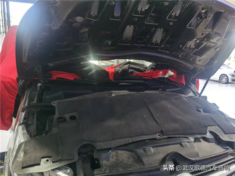 威霆隔音降噪改装,奔驰威霆汽车隔音降噪