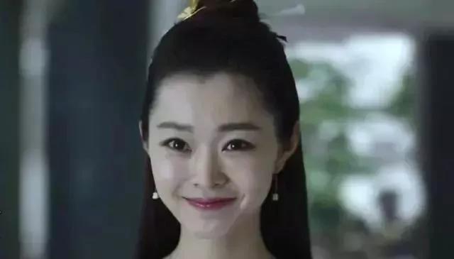 刘亦菲宋轶蓝色礼服,刘亦菲和宋轶谁更美