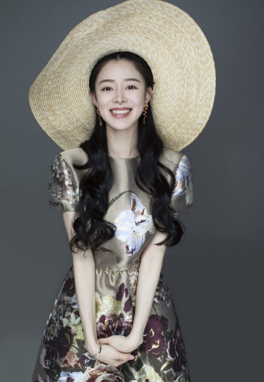 乘风破浪为什么没有艾薇儿,艾薇儿参加乘风破浪的姐姐