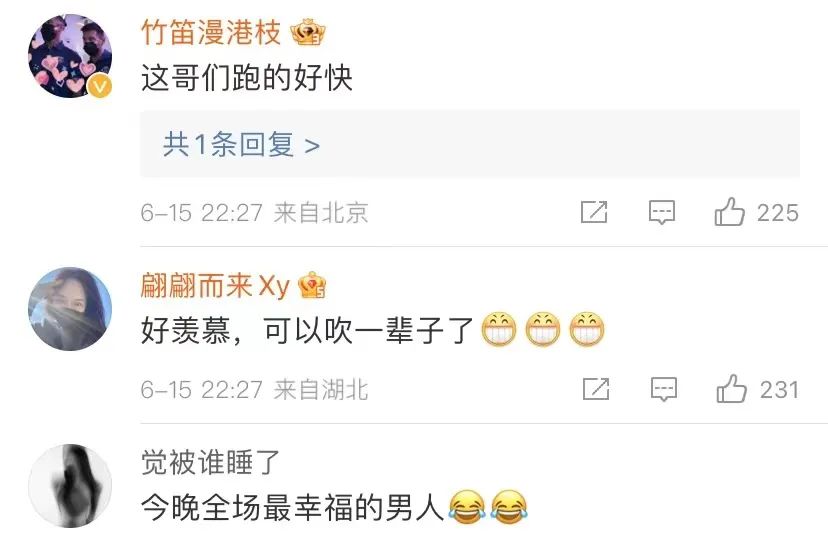 梅西进球球迷疯狂瞬间,梅西梅开二度现场球迷反应