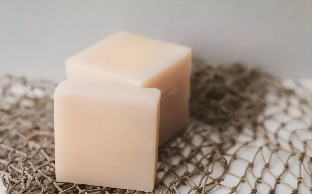 被子有臭味要怎么去除,被子有臭味怎么去除