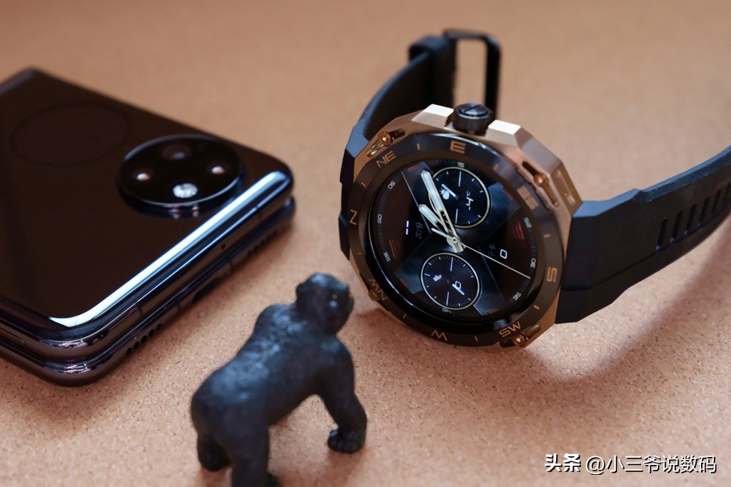 华为watchgtcyber新款表壳,华为watchgtcyber怎么换表壳