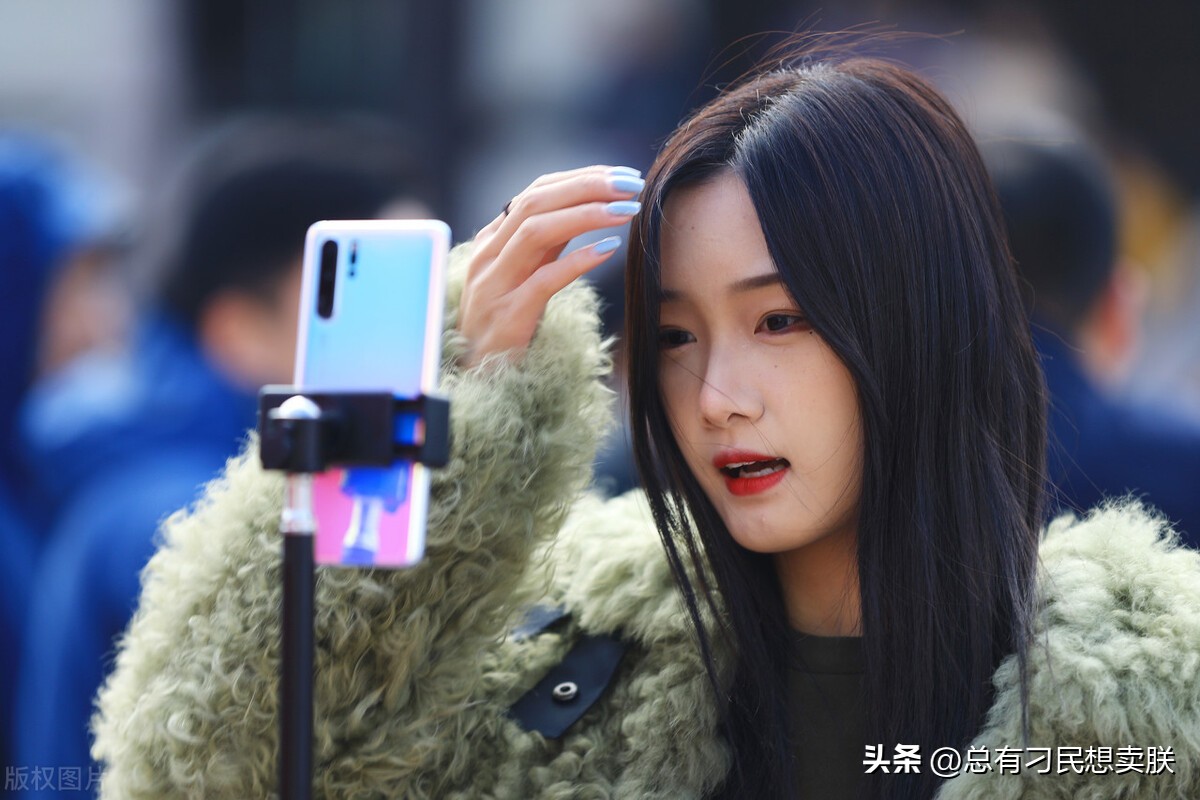 抖音直播一百万点赞主播利润多少,主播每次点赞达到400万有什么奖励