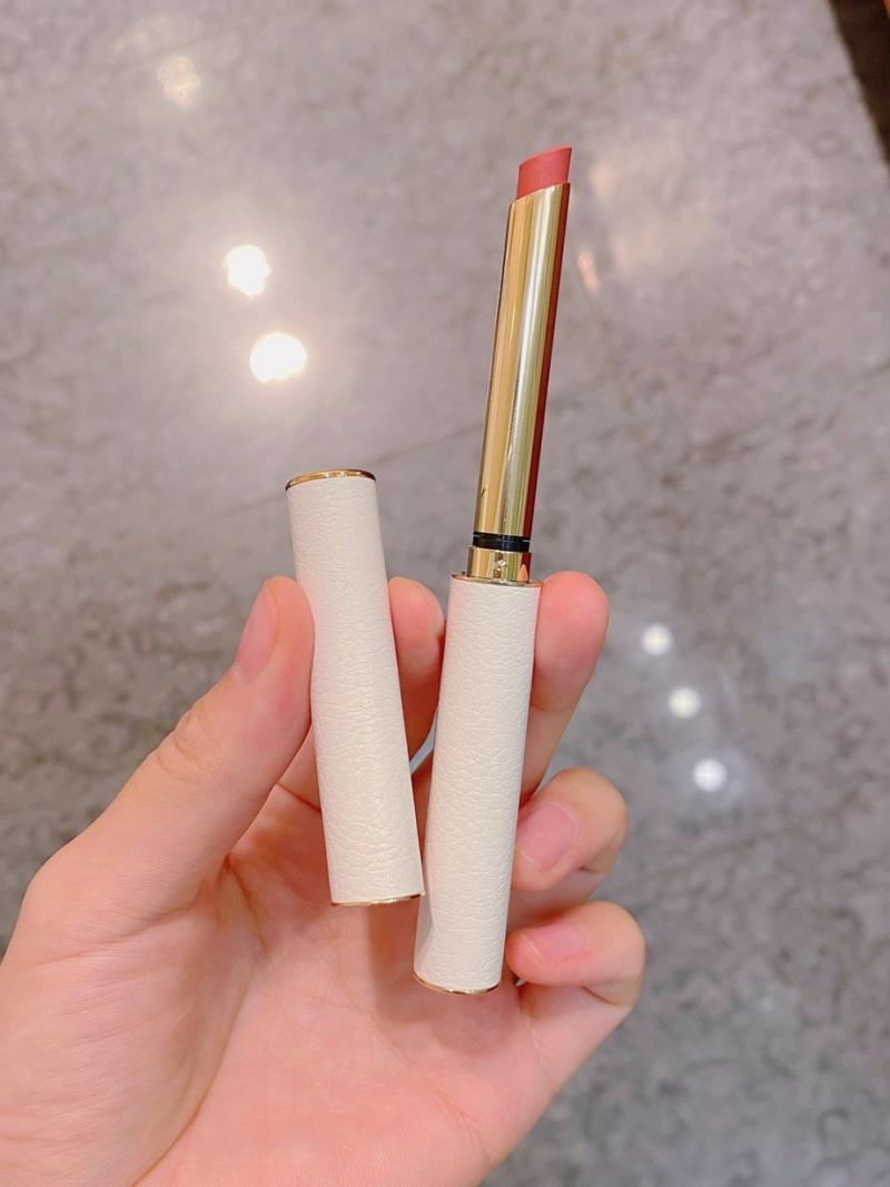 贵价口红与平价口红,平价口红与贵价口红