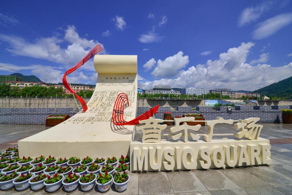 白山市出发五一2-3天短途旅游推荐,冬季白山周边一日游景点大全