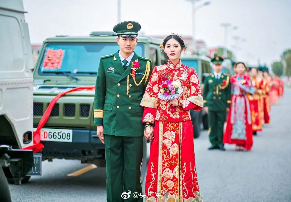 女警警服演变照片图片,最美警花警服图片