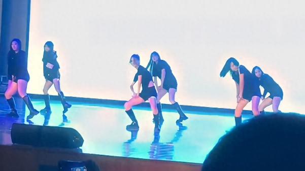 杩庢柊鏅氫細濂崇敓璺宠垶绫讳技浜嬩欢,杩庢柊鏅氫細璺宠垶濂崇敓浜嬩欢