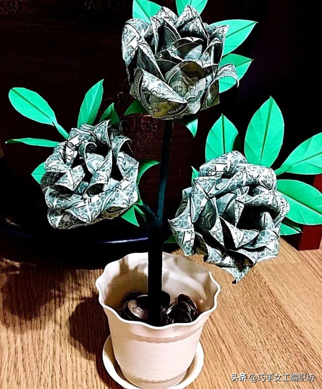 一张纸可以折一朵花,一张纸就可以叠的玫瑰花