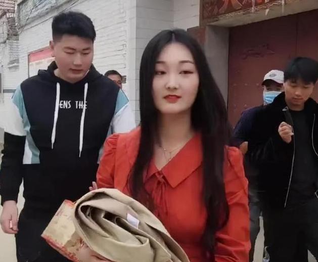 陈亚男发文回应离婚,陈亚男官宣解除婚约