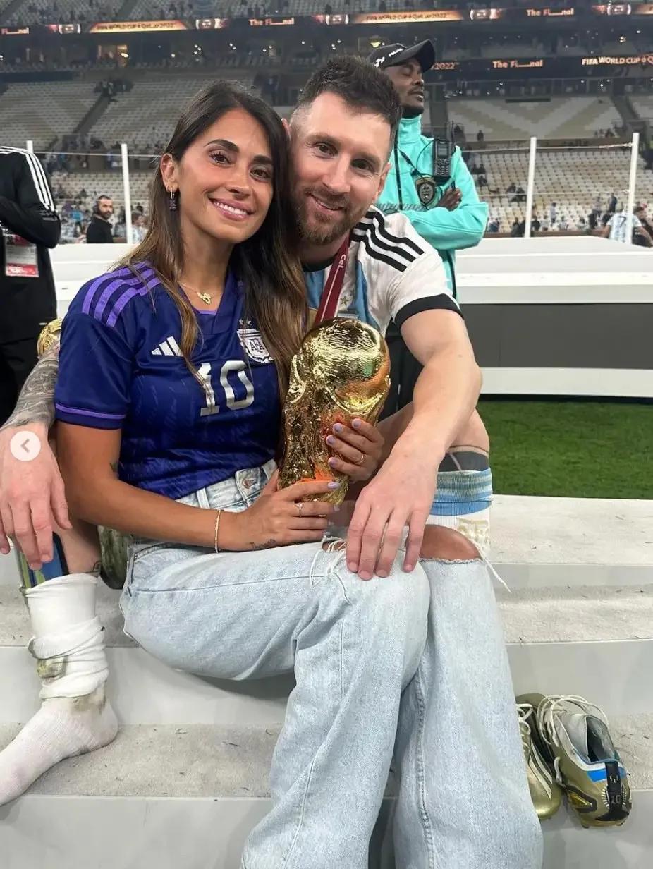 梅西与安东内拉就是童话故事,探寻梅西对安东内拉的真实感情