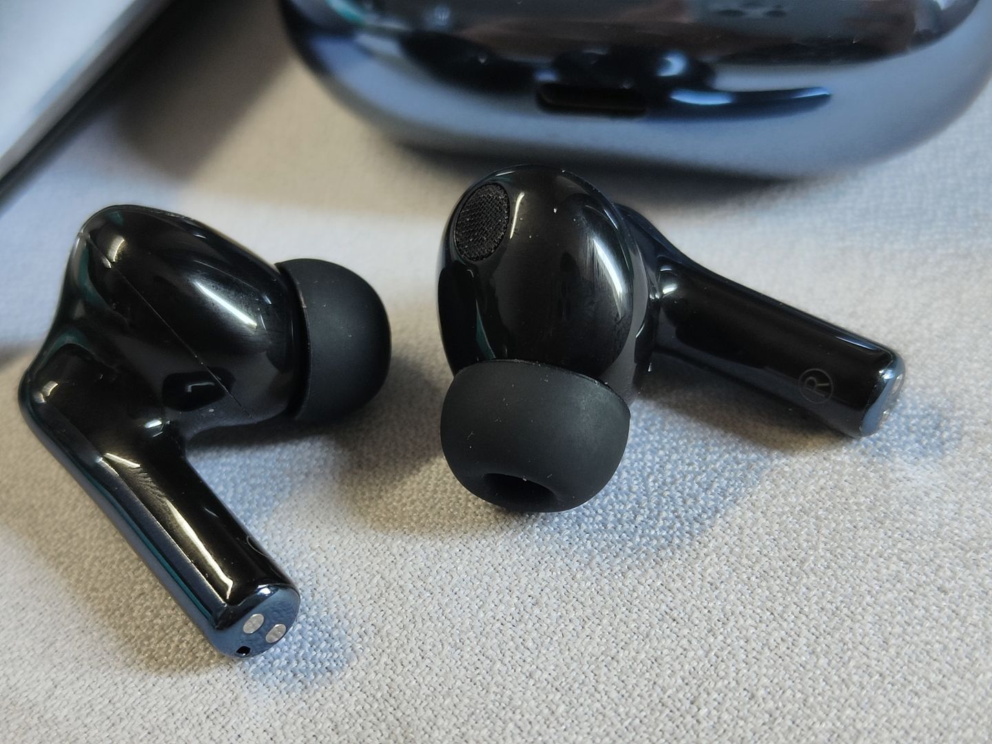 入门级蓝牙耳机推荐性价比高一点,入门级降噪耳机推荐头戴