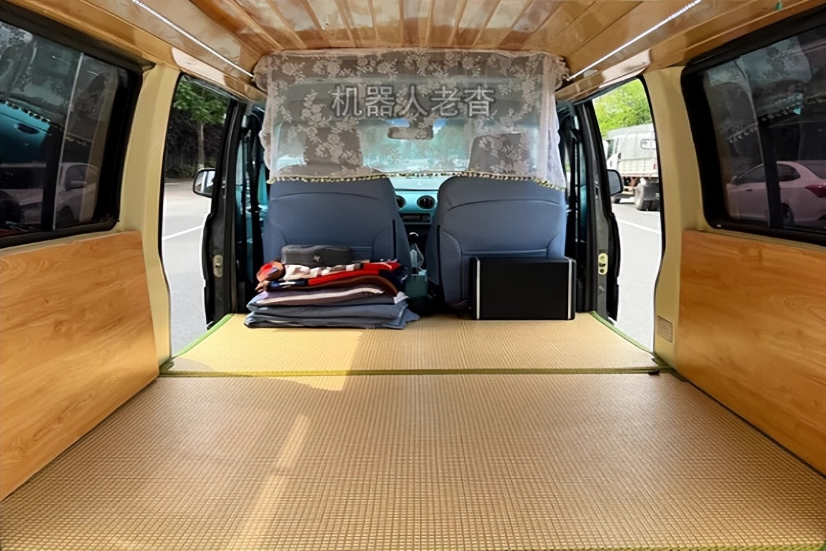 东风小康v27四驱加长版改装露营车,东风小康v27四驱五座加长露营